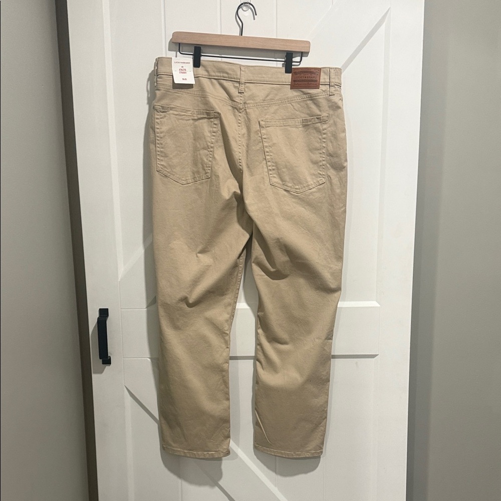 Lucky Brand 410 Athletic Straight Men's Khaki Chinos - Picture 3 of 5